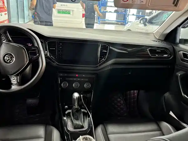 Volkswagen T-Roc 2022