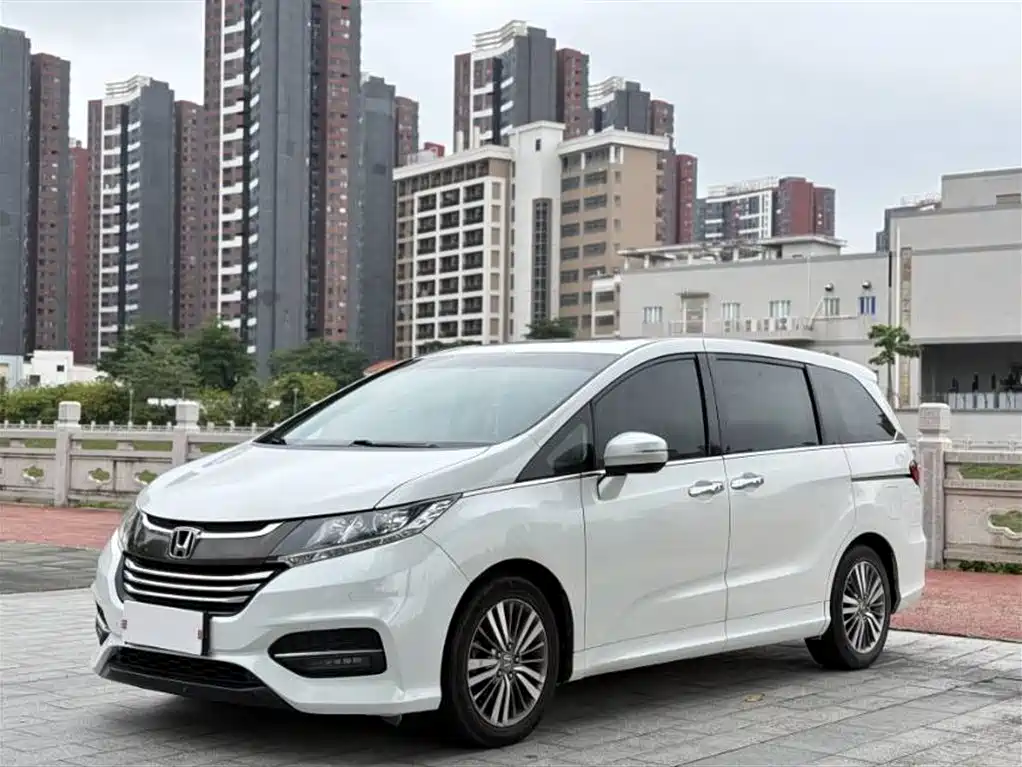 Honda Odyssey 2019 — фото 1