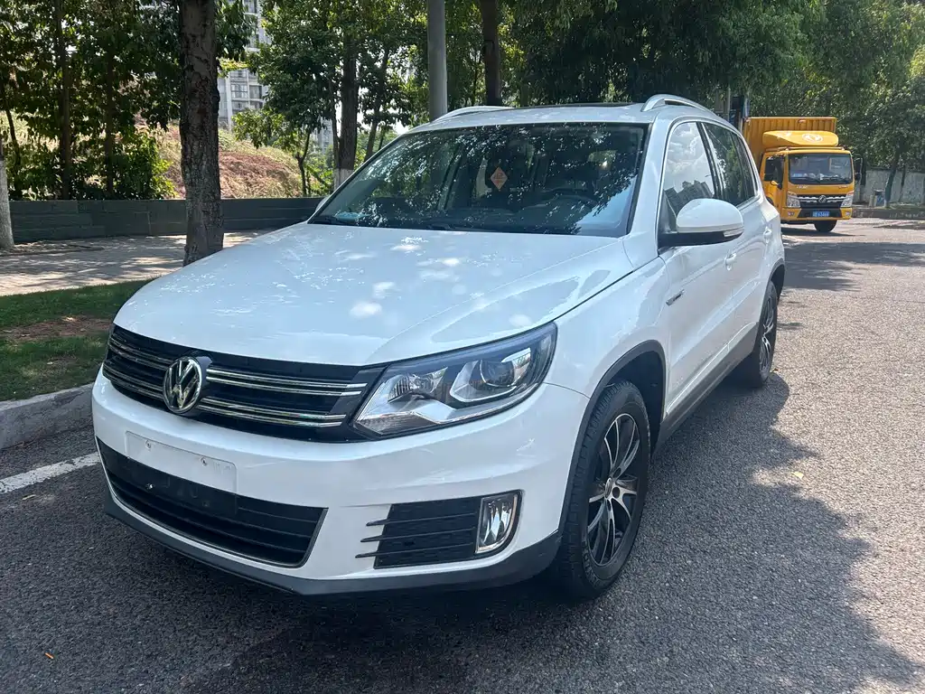 Volkswagen Tiguan 2016 — фото 1