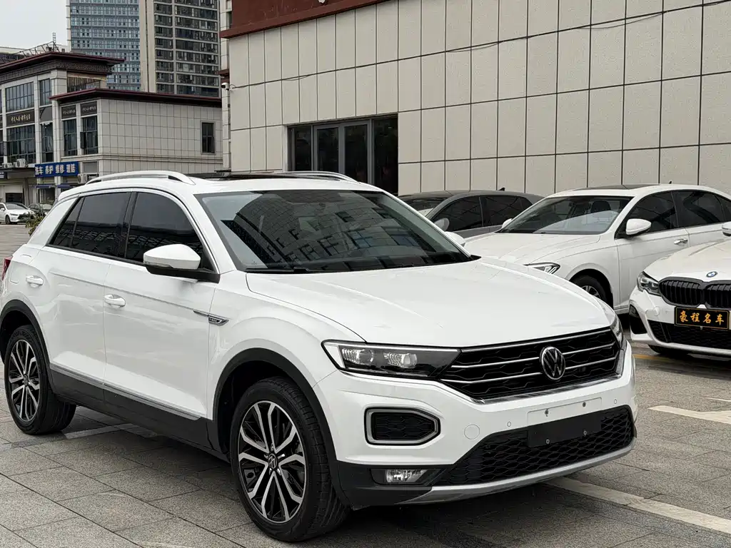 Volkswagen T-Roc 2022 — фото 3