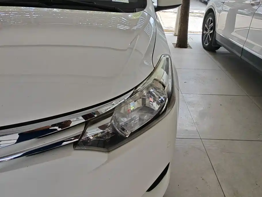 Toyota Vios 2015 — фото 5