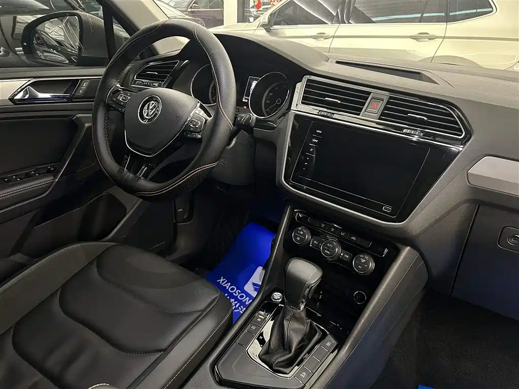Volkswagen Tiguan L 2020 — фото 14