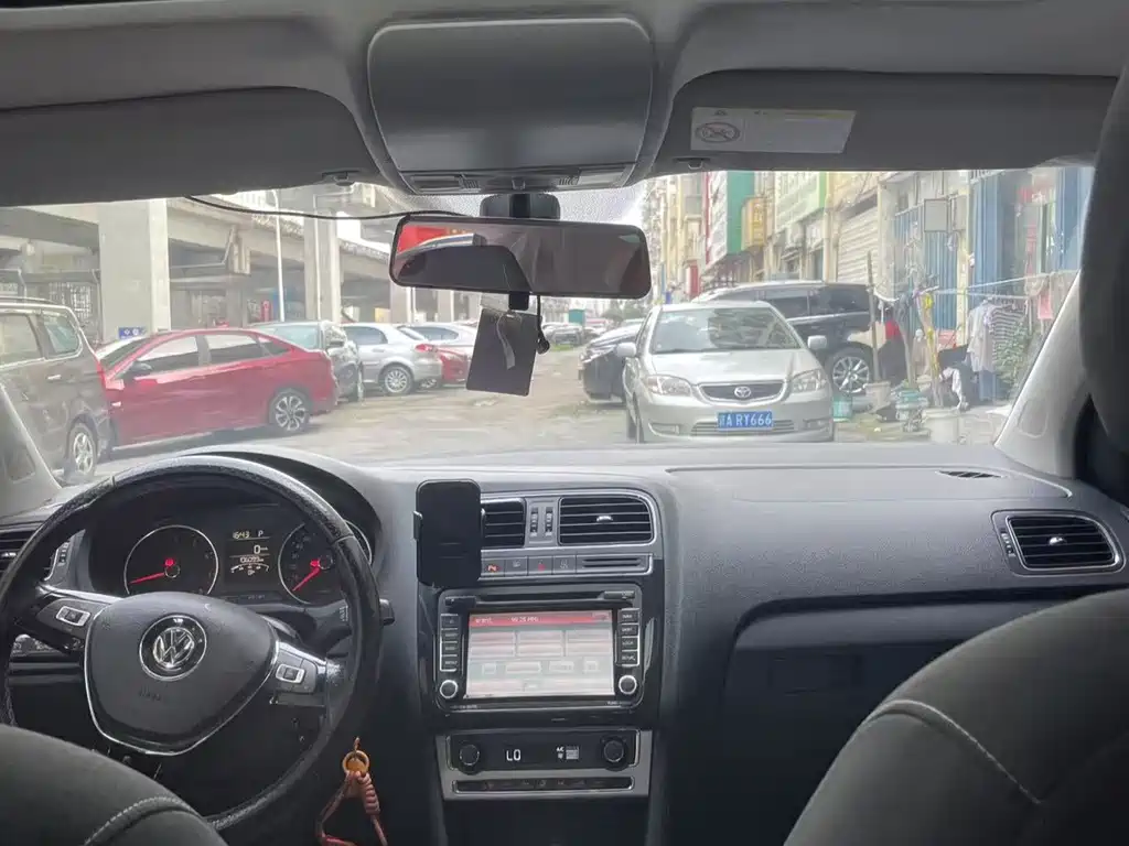 Volkswagen Polo 2014