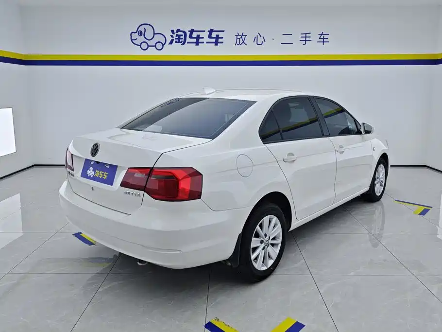 Volkswagen Jetta 2014