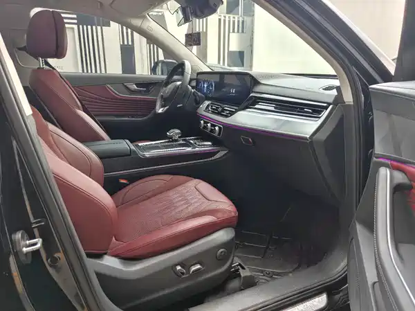Hongqi HS5 2023