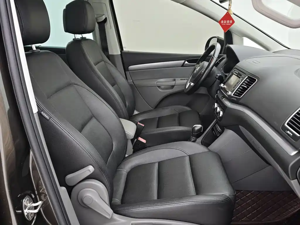 Volkswagen Sharan 2015 — фото 9