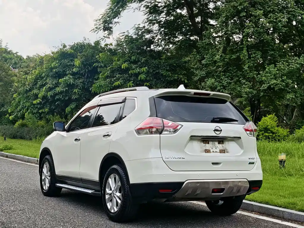 Nissan X-Trail 2015 — фото 16