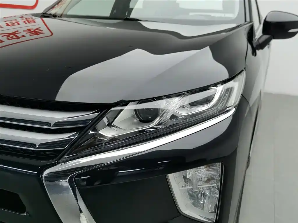 Mitsubishi Eclipse Cross 2018 — фото 7