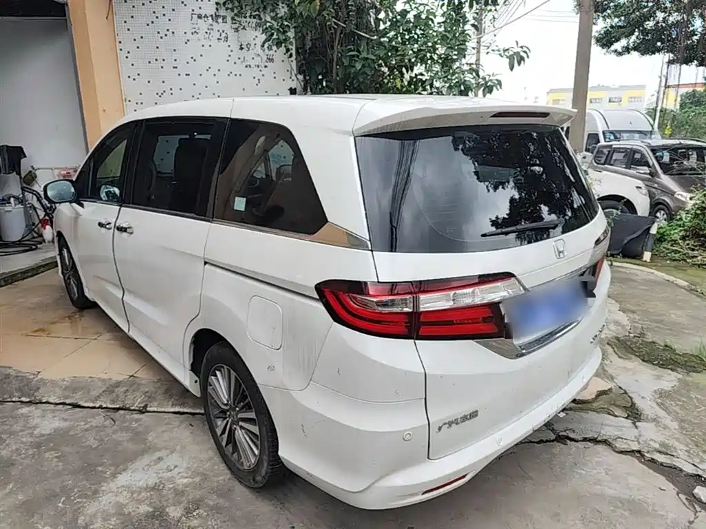 Honda Odyssey 2018 — фото 5