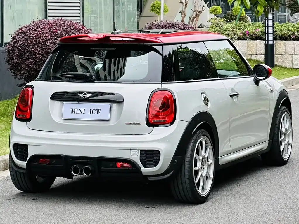 MINI JCW 2017 — фото 6