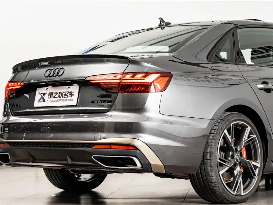 Audi A4L 2024 — фото 8
