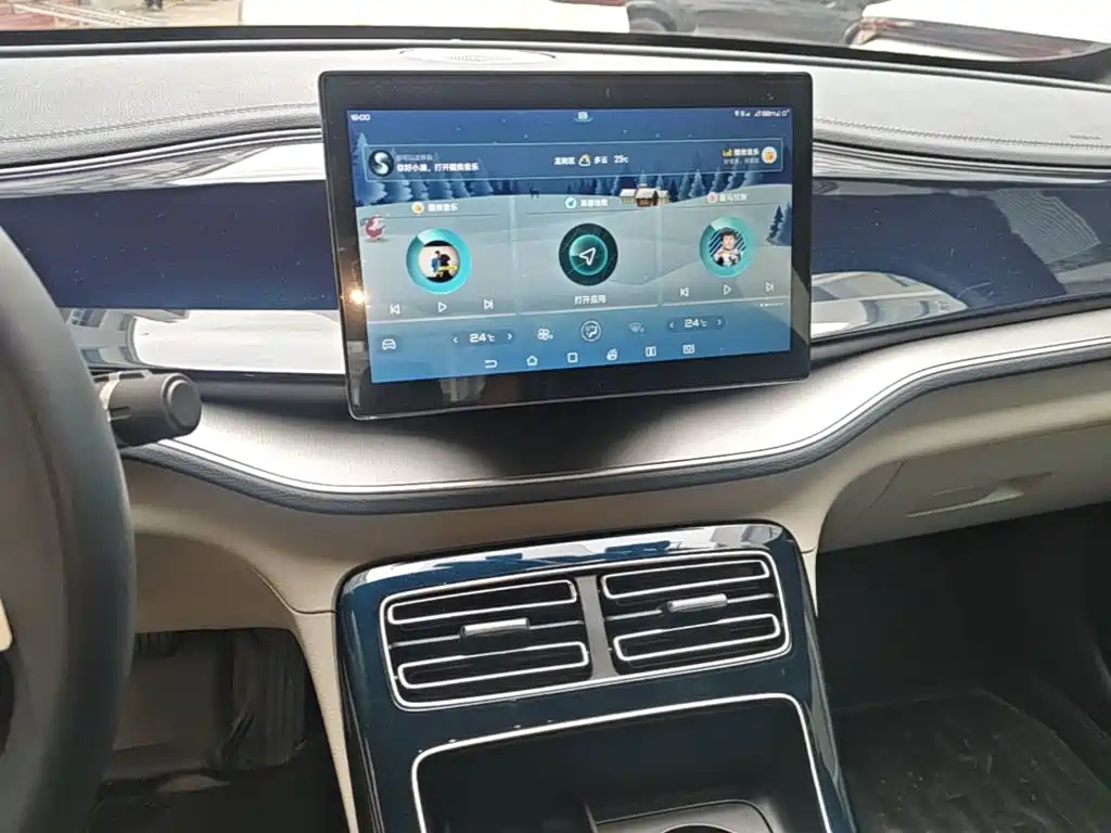 BYD Qin PLUS 2022 — фото 13