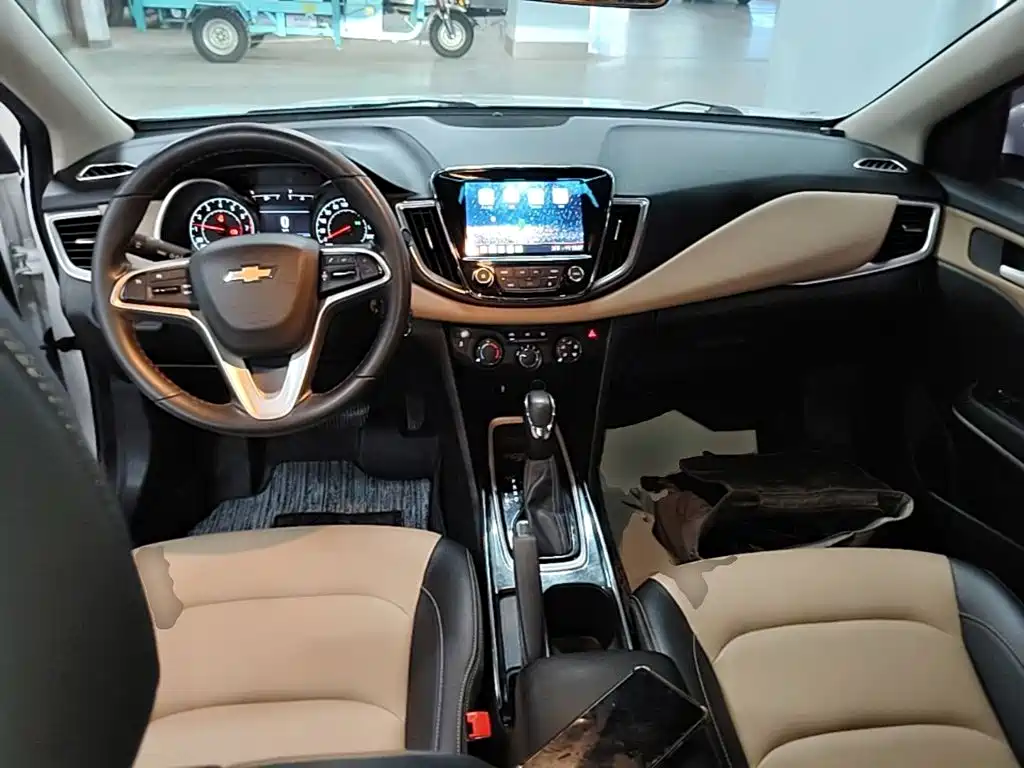 Chevrolet Cruze 2022 — фото 10