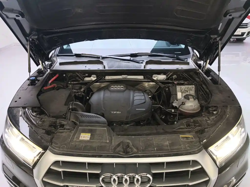 Audi Q5L 2020 — фото 20