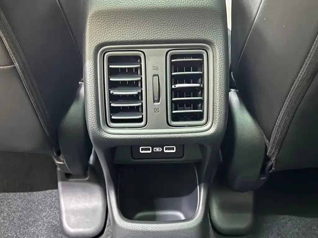 Honda Vezel 2023 — фото 15