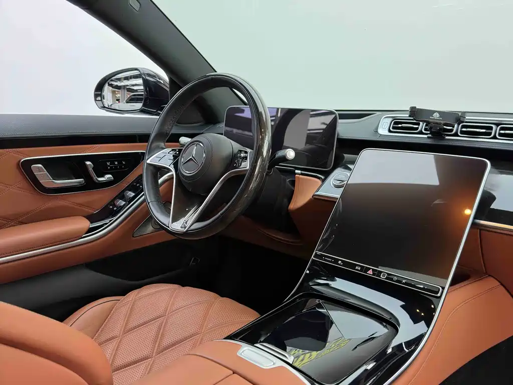 Mercedes-Benz Maybach S-Class 2022 — фото 21