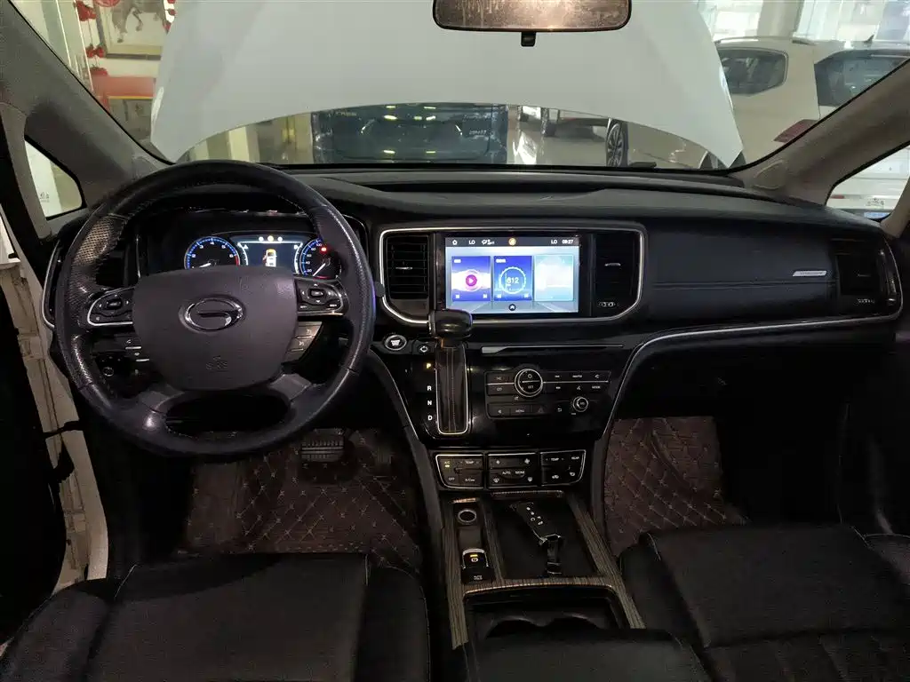 GAC Motor Trumpchi M8 2021 — фото 10