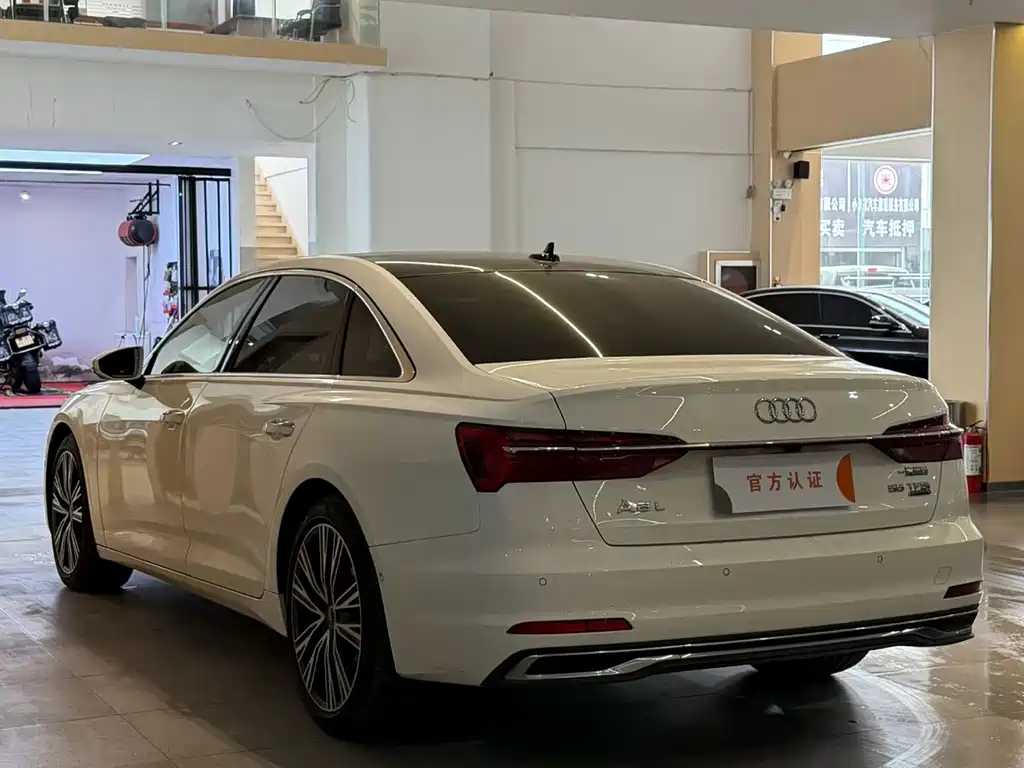 Audi A6L 2022