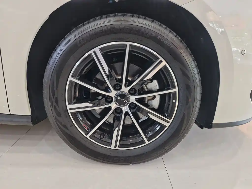BYD Seal 06 2025 — фото 16