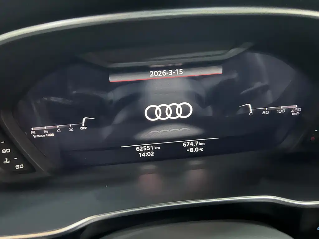Audi Q3 2022 — фото 7