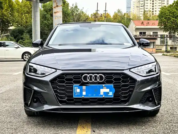 Audi A4L 2021