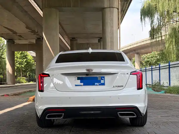 Cadillac CT5 2023
