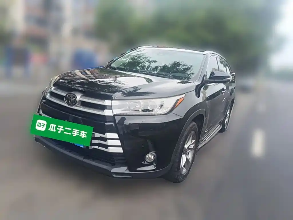 Toyota Highlander 2018 — фото 1