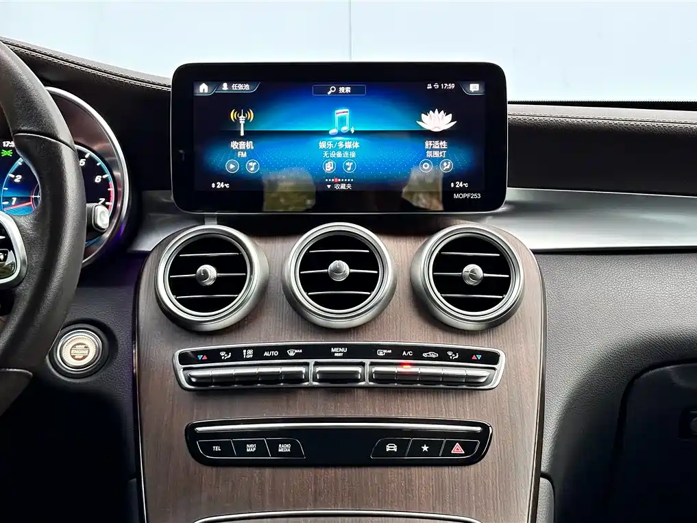 Mercedes-Benz GLC 2021 — фото 27