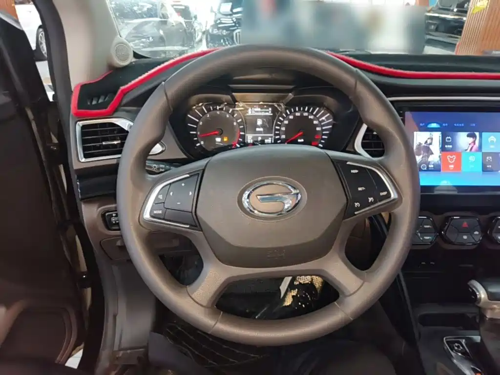 GAC Trumpchi GS4 2017 — фото 11