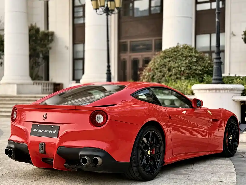 Ferrari F12berlinetta 2015 — фото 10
