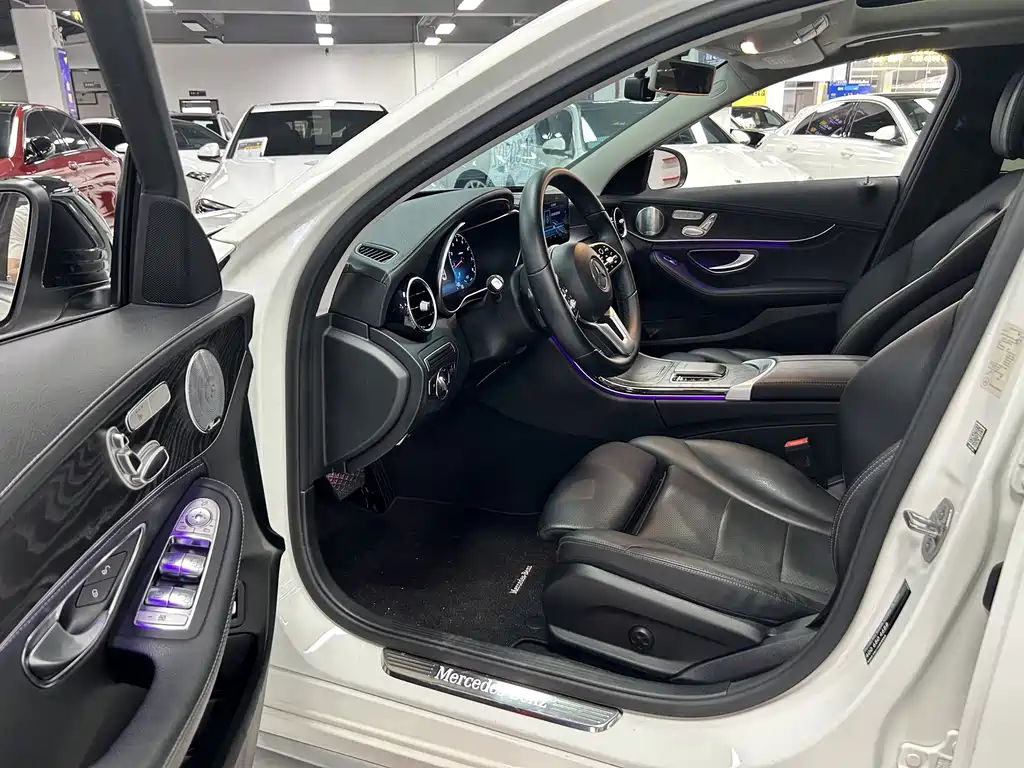 Mercedes-Benz C-Class 2019 — фото 4