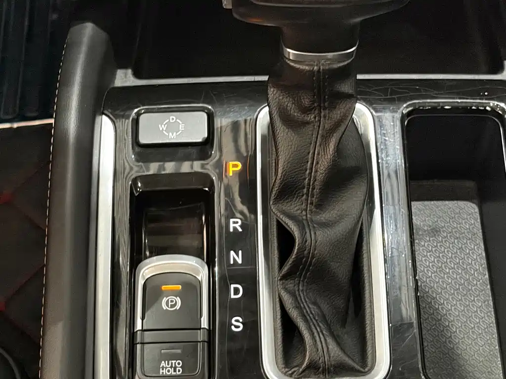 GAC Motor Trumpchi GS8 2017 — фото 13