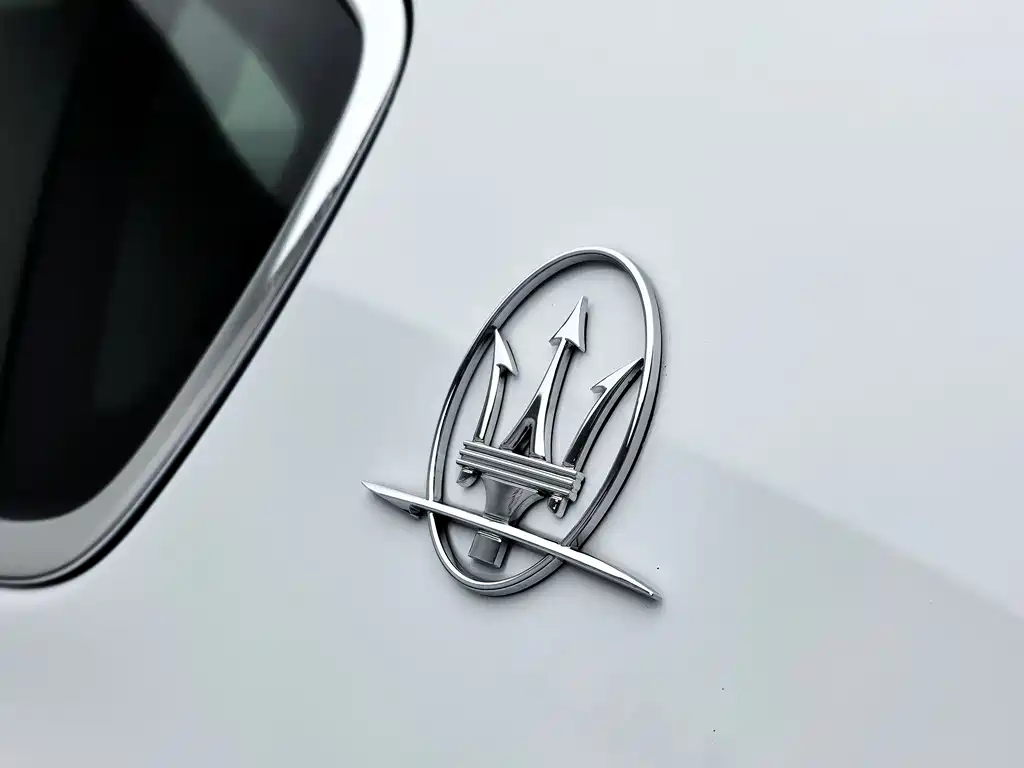 Maserati Quattroporte 2014 — фото 12