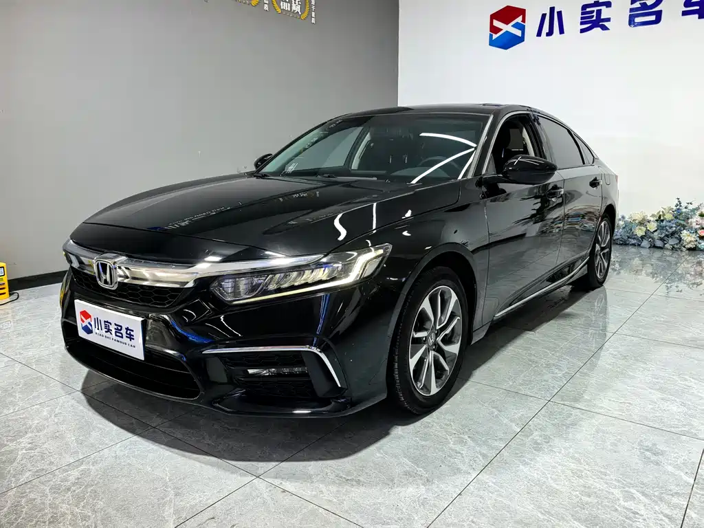 Honda Inspire 2020 — фото 1
