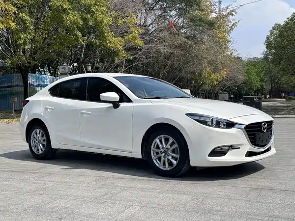Mazda 3 Axela 2017