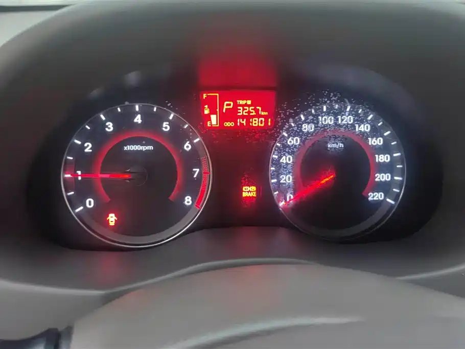 Hyundai Verna 2012 — фото 14