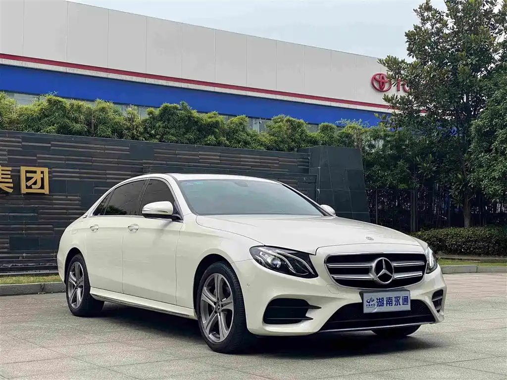 Mercedes-Benz E-Class 2018 — фото 3