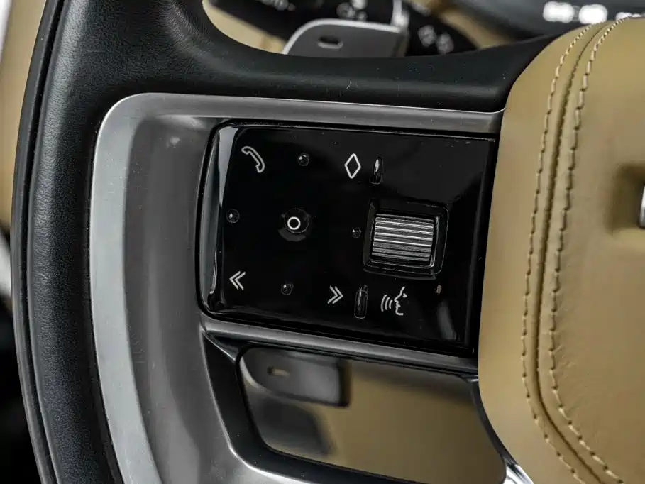 Land Rover Range Rover 2023 — фото 10