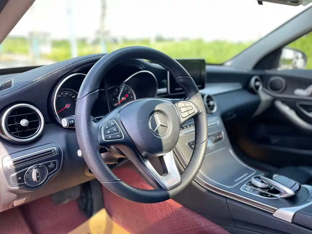 Mercedes-Benz C-Class 2018 — фото 18