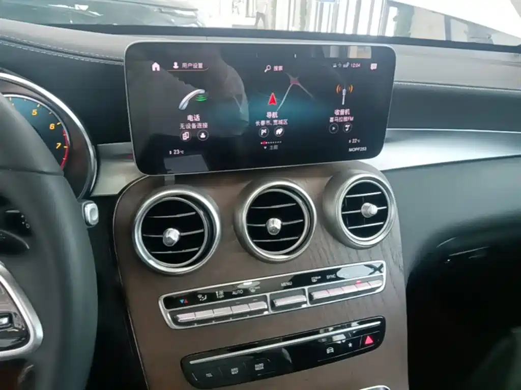 Mercedes-Benz GLC 2020 — фото 13