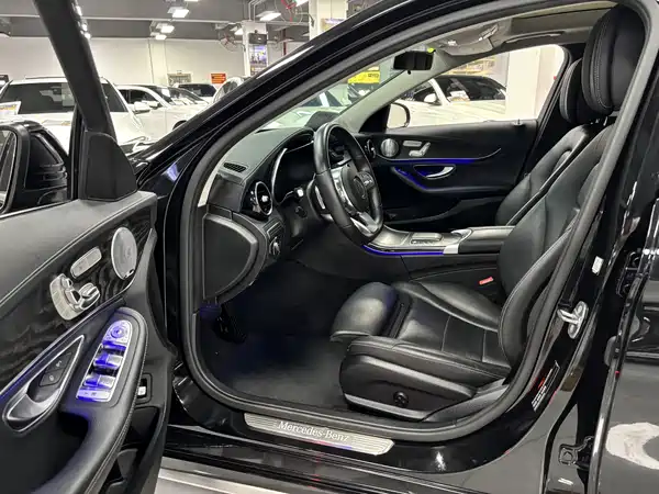Mercedes-Benz C-Class 2020