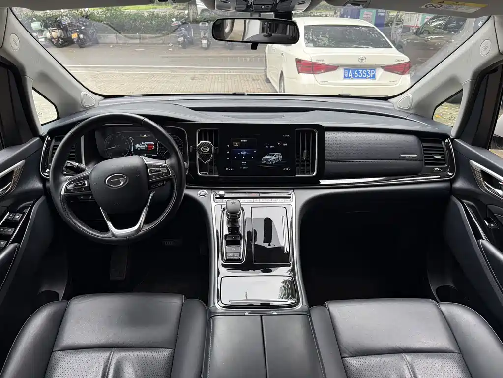 GAC Trumpchi M8 2023 — фото 7