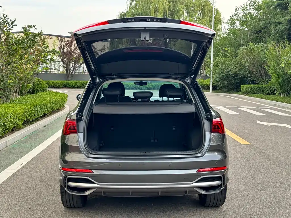 Audi Q3 2023 — фото 10