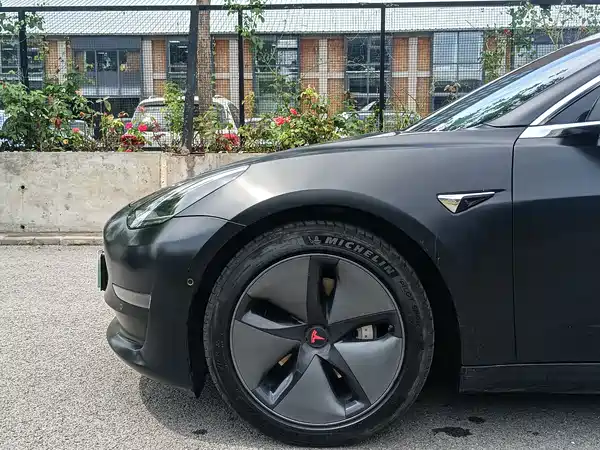 Tesla Model 3 2019
