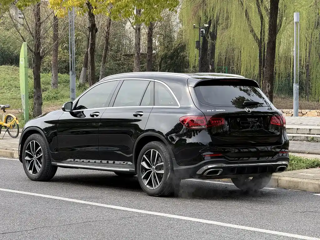 Mercedes-Benz GLC 2020 — фото 15