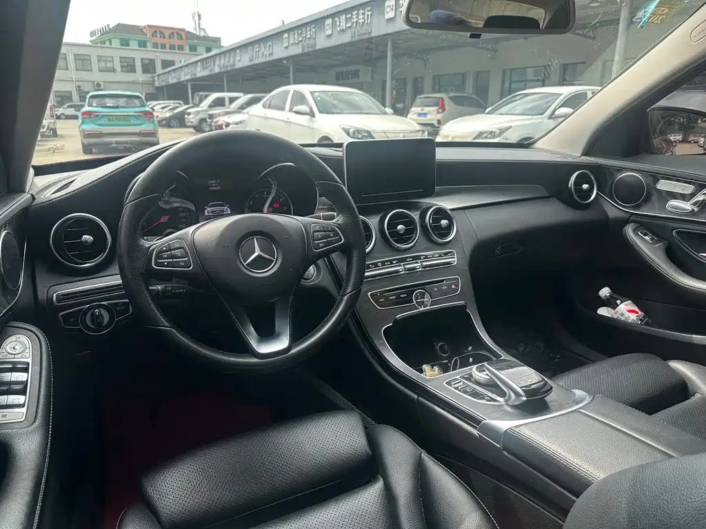 Mercedes-Benz C-Class 2018 — фото 8