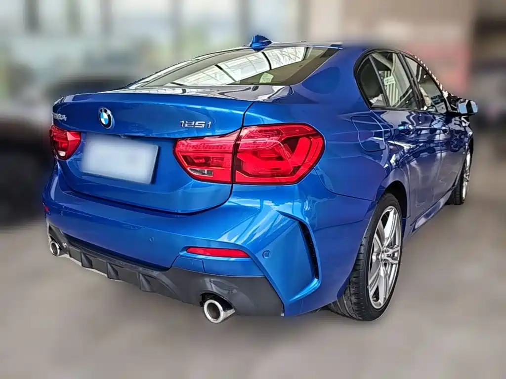 BMW 1 Series 2020 — фото 12