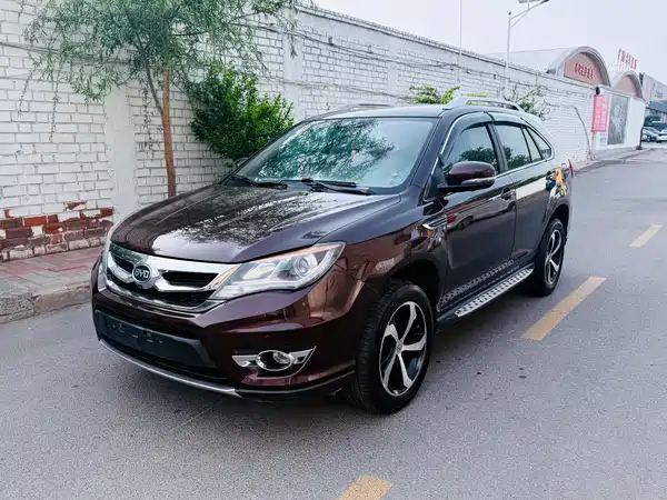 BYD S7 2015
