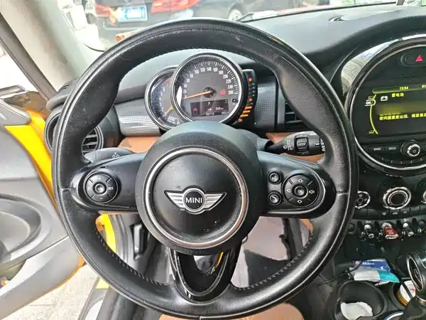 MINI 2015