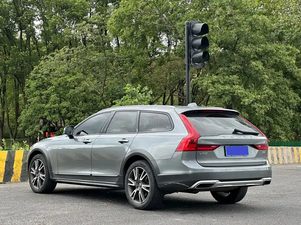 Volvo V90 2020 — фото 5